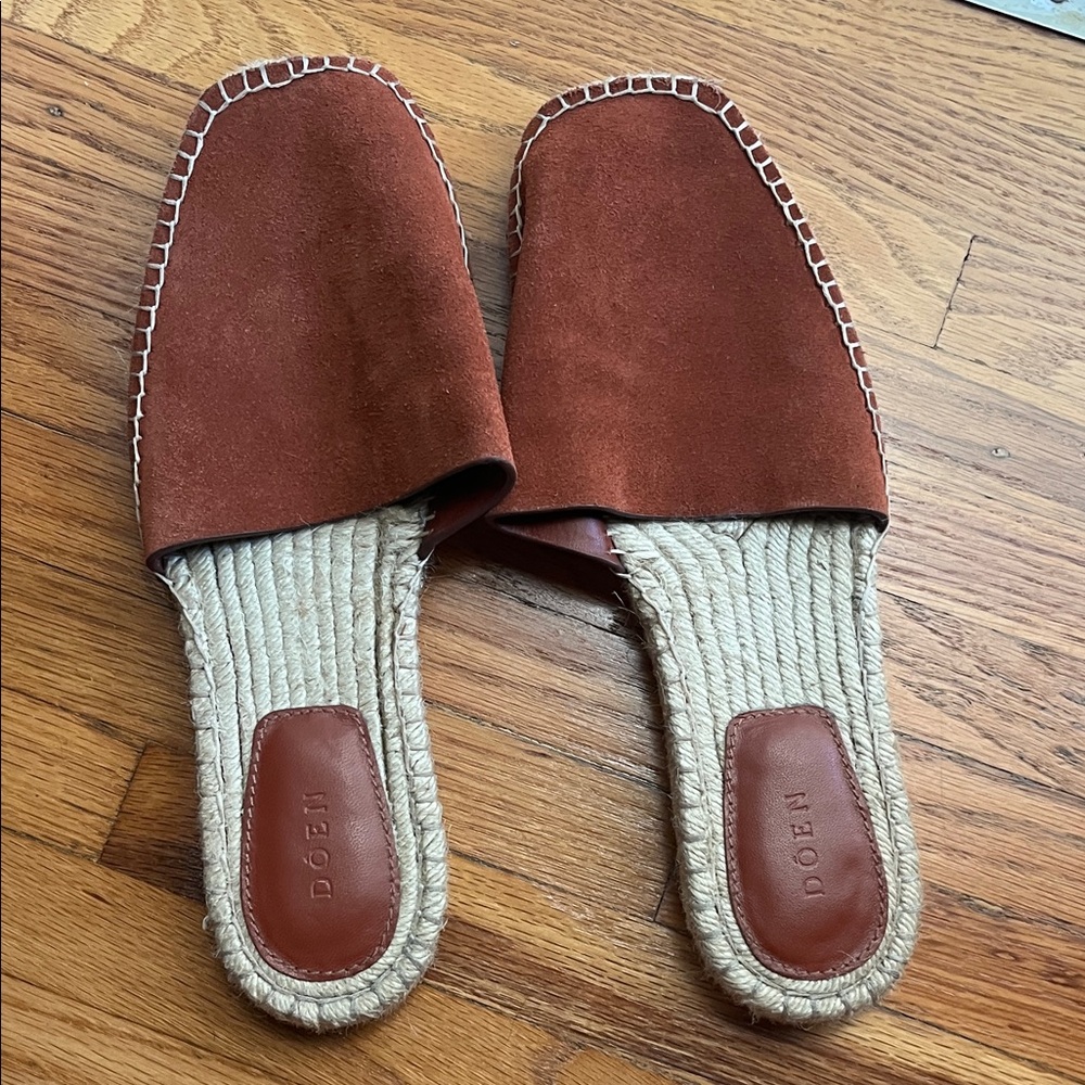 Doen Women's Rust Suede Mules